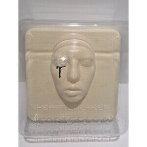 BIGBANG G‑DRAGON “Heartbreaker” CD Album – Rare Korean Collectible